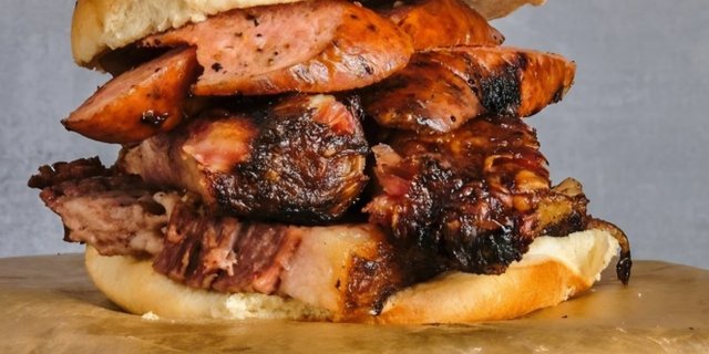 T's Triple Threat Sandwich