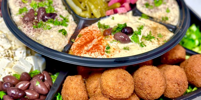 Vegetarian Appetizer Combo Tray