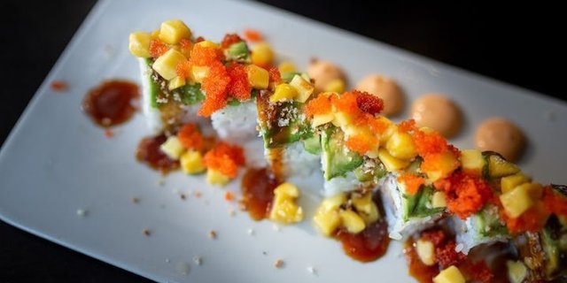 Mango Tango Roll
