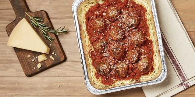 Spaghetti w/ Meatballs