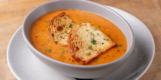 Garlic Tomato Bisque