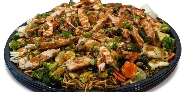 Yaki Soba Chicken Platter