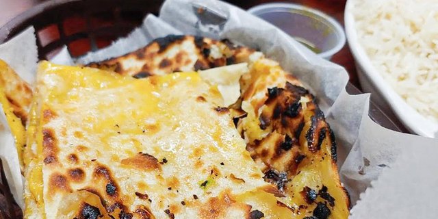 Cheese Naan