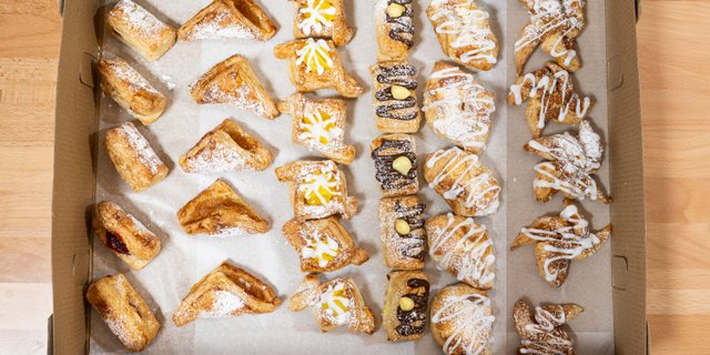 Sweet Pastry Basket