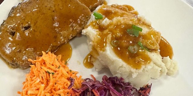 Pieczen Rzymska (Meatloaf)