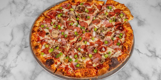 Deluxe Pizza