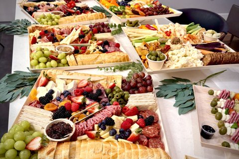 Drop Off Grazing Table for 50