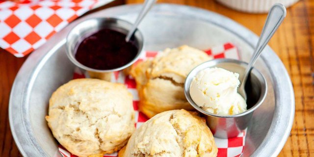 Homemade Buttermilk Biscuits