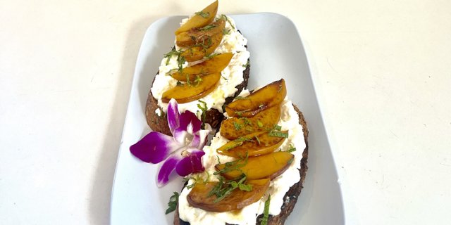 Peaches & Burrata Toast