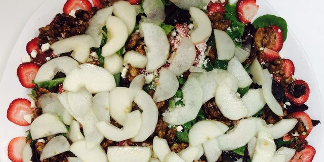 Pear & Walnut Salad Tray