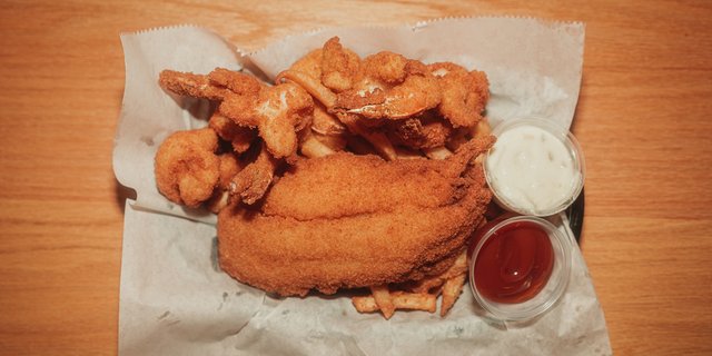 Fried Seafood Basket