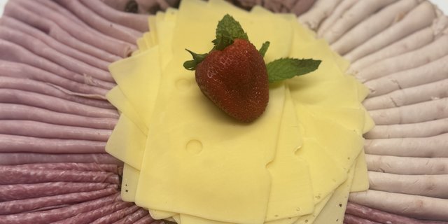 Deluxe Deli