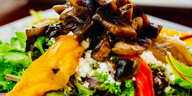 Organic Goat Cheese Salad