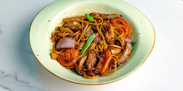 Tallarin Saltado