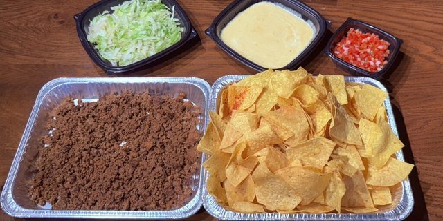 Cheeseburger Nachos Bar