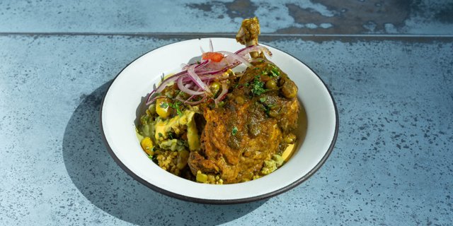 Arroz con Pollo