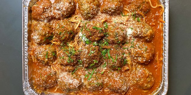Spaghetti Meatballs Tray