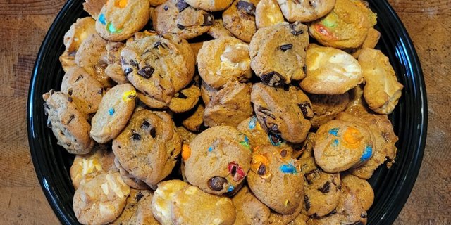 Assorted Gourmet Cookie Tray