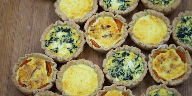 Assorted Quiche Tray
