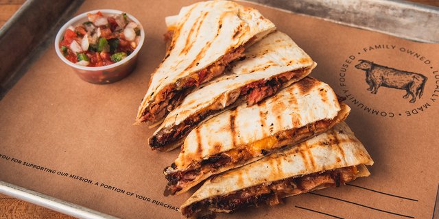 BBQ Quesadilla w/ Pulled Chicken