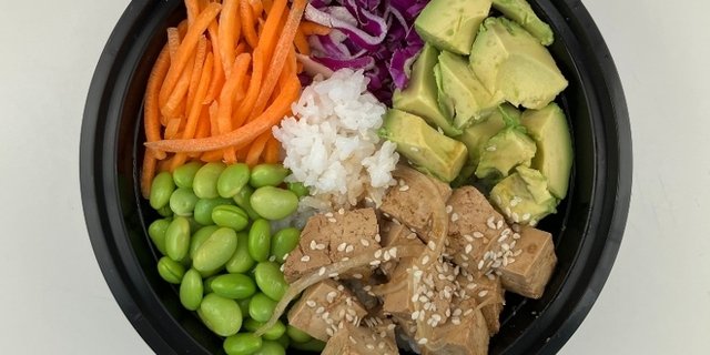 Vegan Hawaiian Style Tofu Poke Bowl