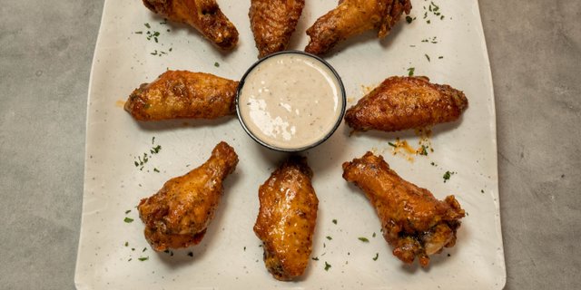 Jumbo Greek Wings