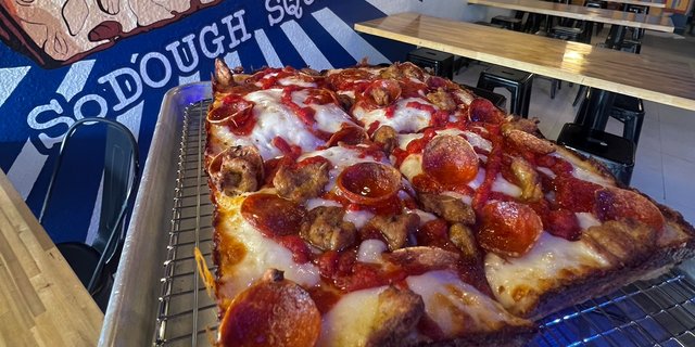 Small Notorious P.I.Z. Pizza