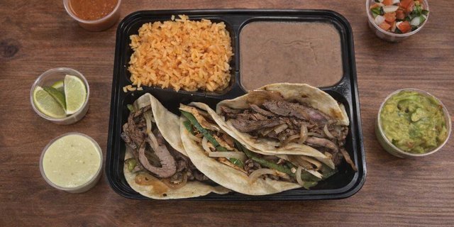 Individual Taco Premium Meal Box