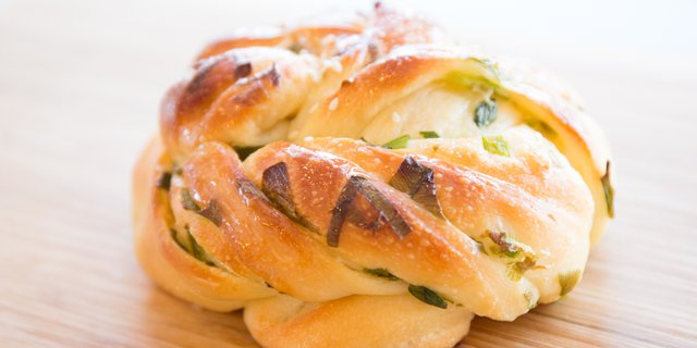 Green Onion Roll