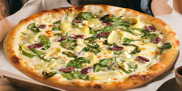 Mediterranean Pizza