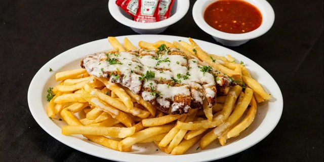 Chicken Cream Chop Fries
