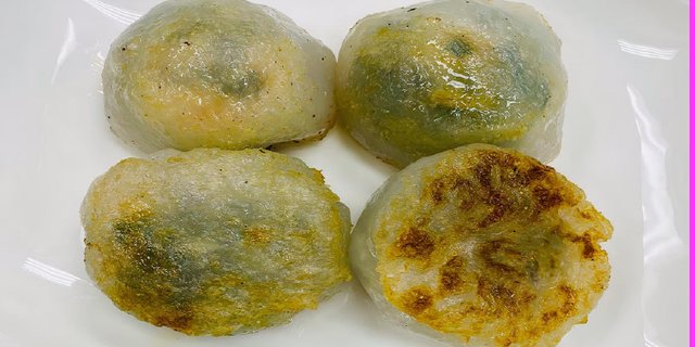 Pan-Fried Shrimp & Chives Dumpling