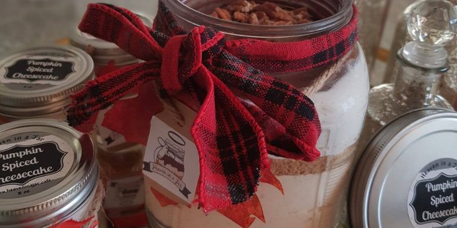 Half-Gallon Cake Jar