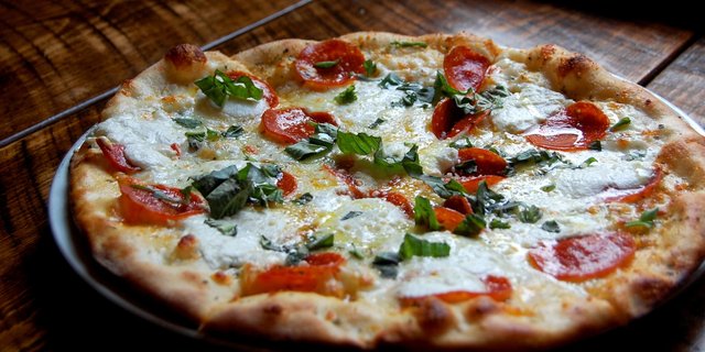 Pepperoni, Ricotta & Basil Pizza