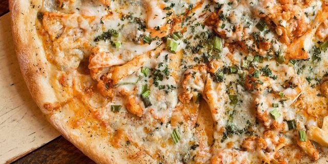 Buffalo Cauliflower, Scallion & Blue Cheese Pizza