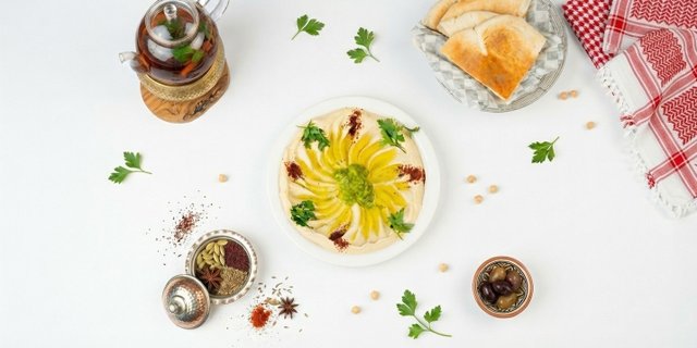 Hummus & Pita Tray