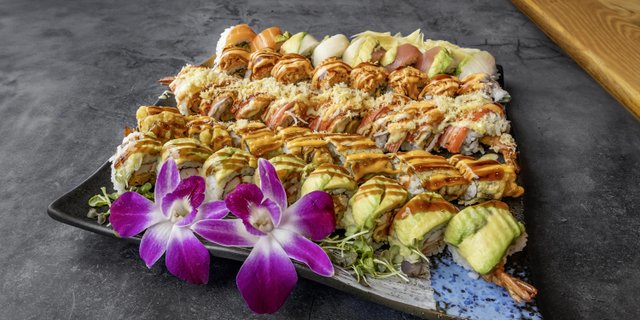 5-Roll Special Sushi Platter