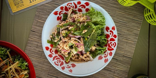 Larb Salad w/ Minced Chicken