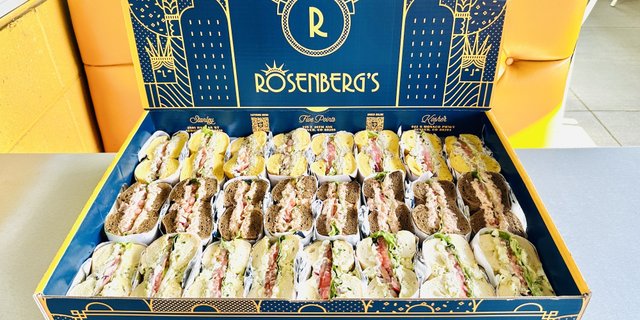 Deli Salad Sandwich Box