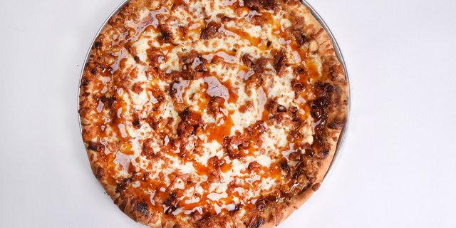 Stingin' Honey Chicken Pizza