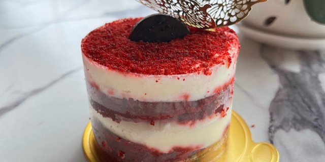 Red Velvet Cheesecake