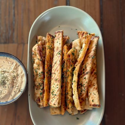 Fried Pita Strips & Hummus