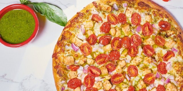 Pesto Chicken Pizza