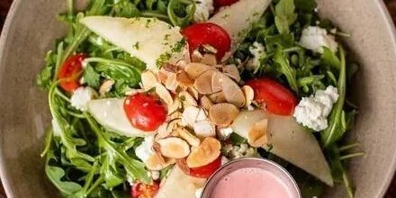 Rucola e Mandorle Salad Tray
