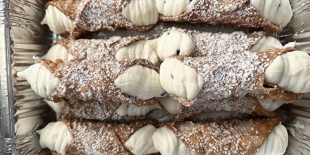 Cannoli Bundle