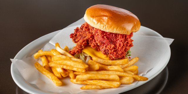 Zinger Burger w/ Fries