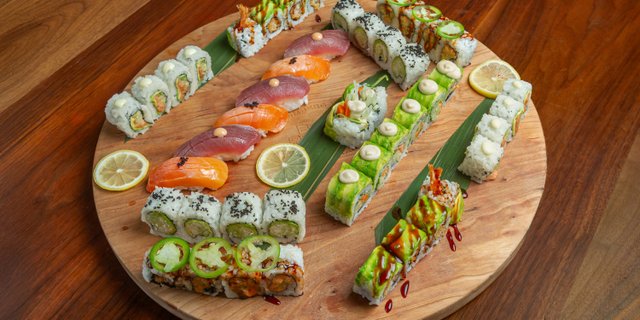 Small Sushi Platter