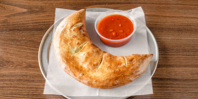 Chicken, Broccoli & Fresh Garlic Calzone