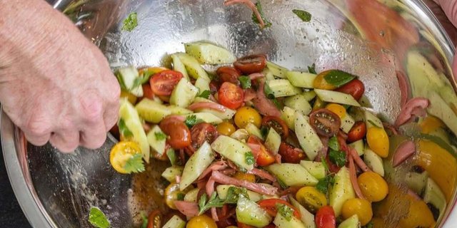 Cucumber & Tomato Salad Side