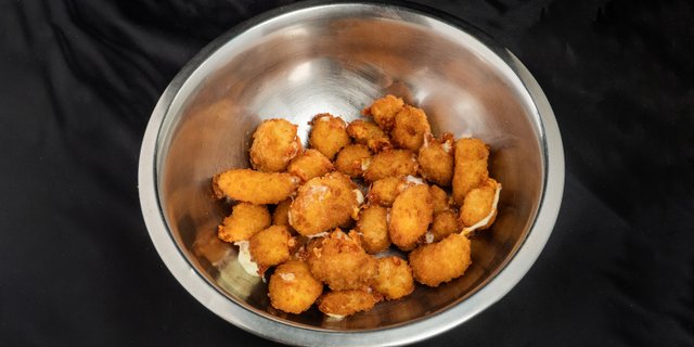 Deep-Fried Cheese Curds